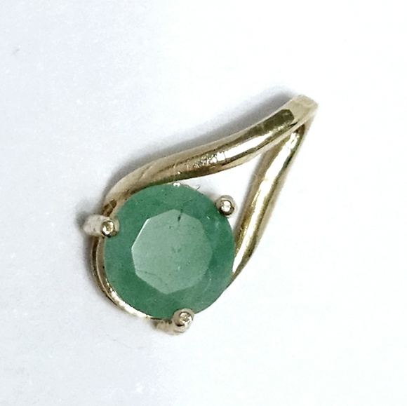 10KY Gold Emerald 1.00 ct Solitaire Pendant - Picture 5 of 6